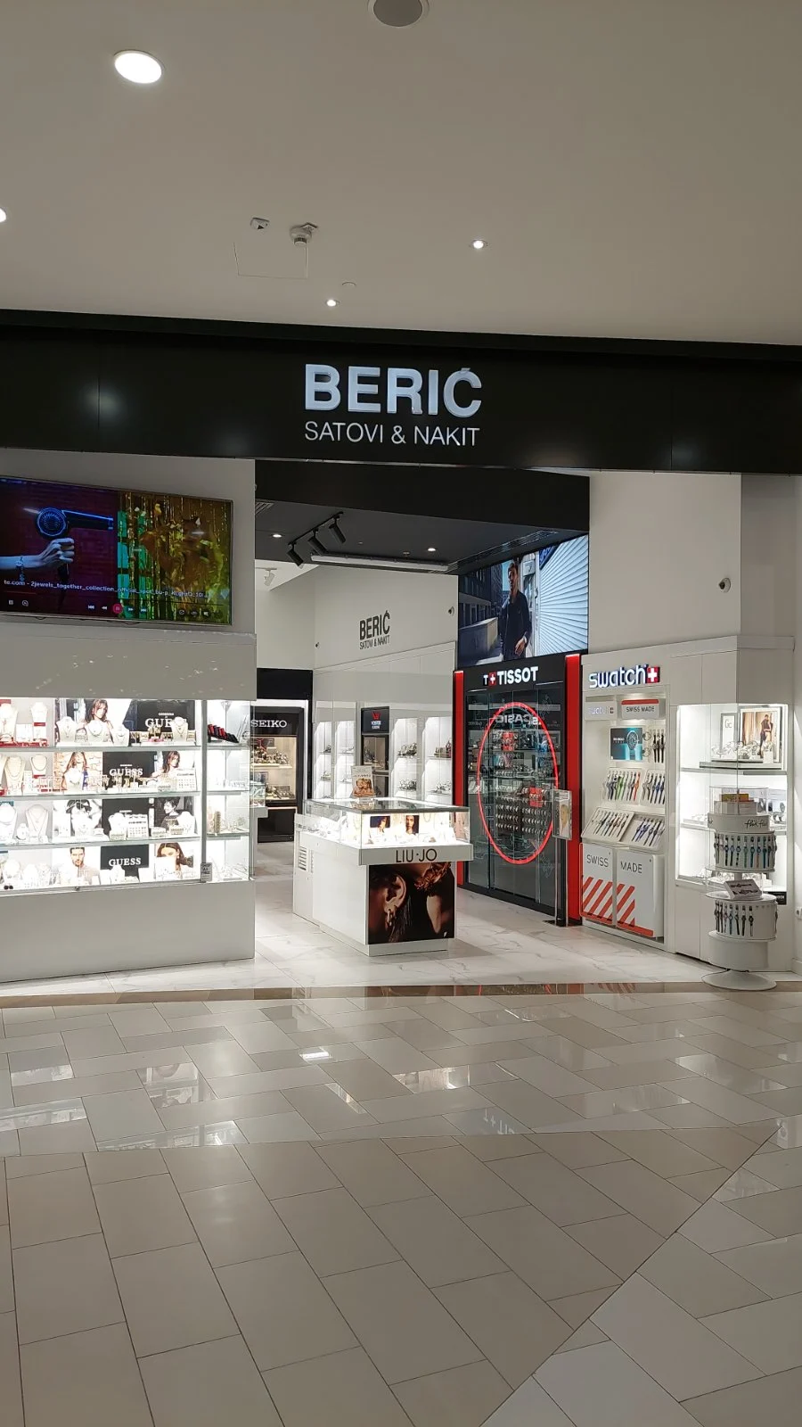 Beric Satovi & Nakit