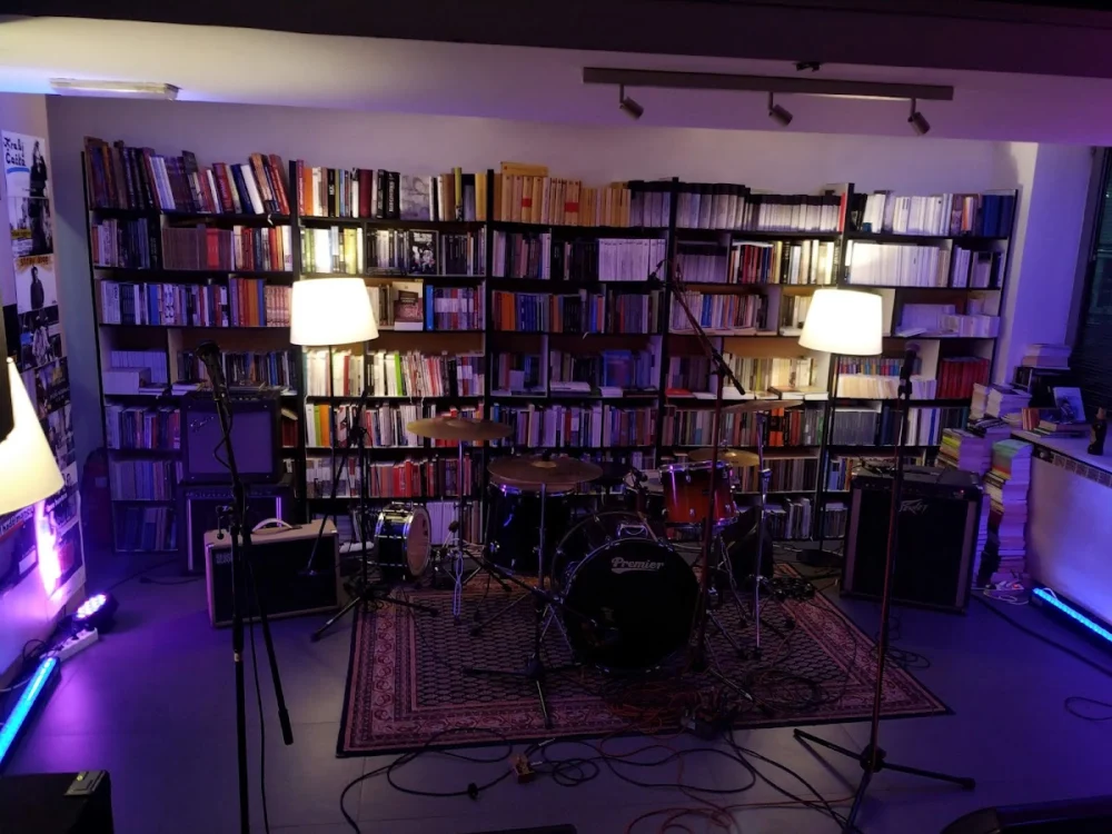 bulevar books, knjižara koja svira - 6
